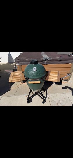 Big green egg with lots of accessories! Barely used! Like new! Half price Father’s  Day gift!!!!!!!!!!!!!!!!!!!!!!!!!!!!!!!!!!!!!
