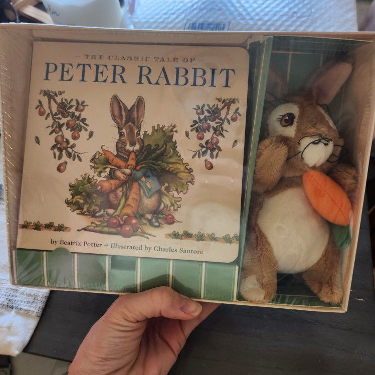 Peter Rabbit Board Book And Plush Combo