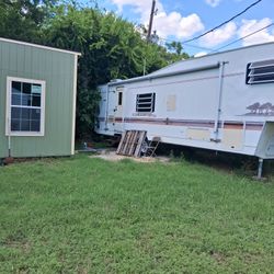 5th Wheel Trailer