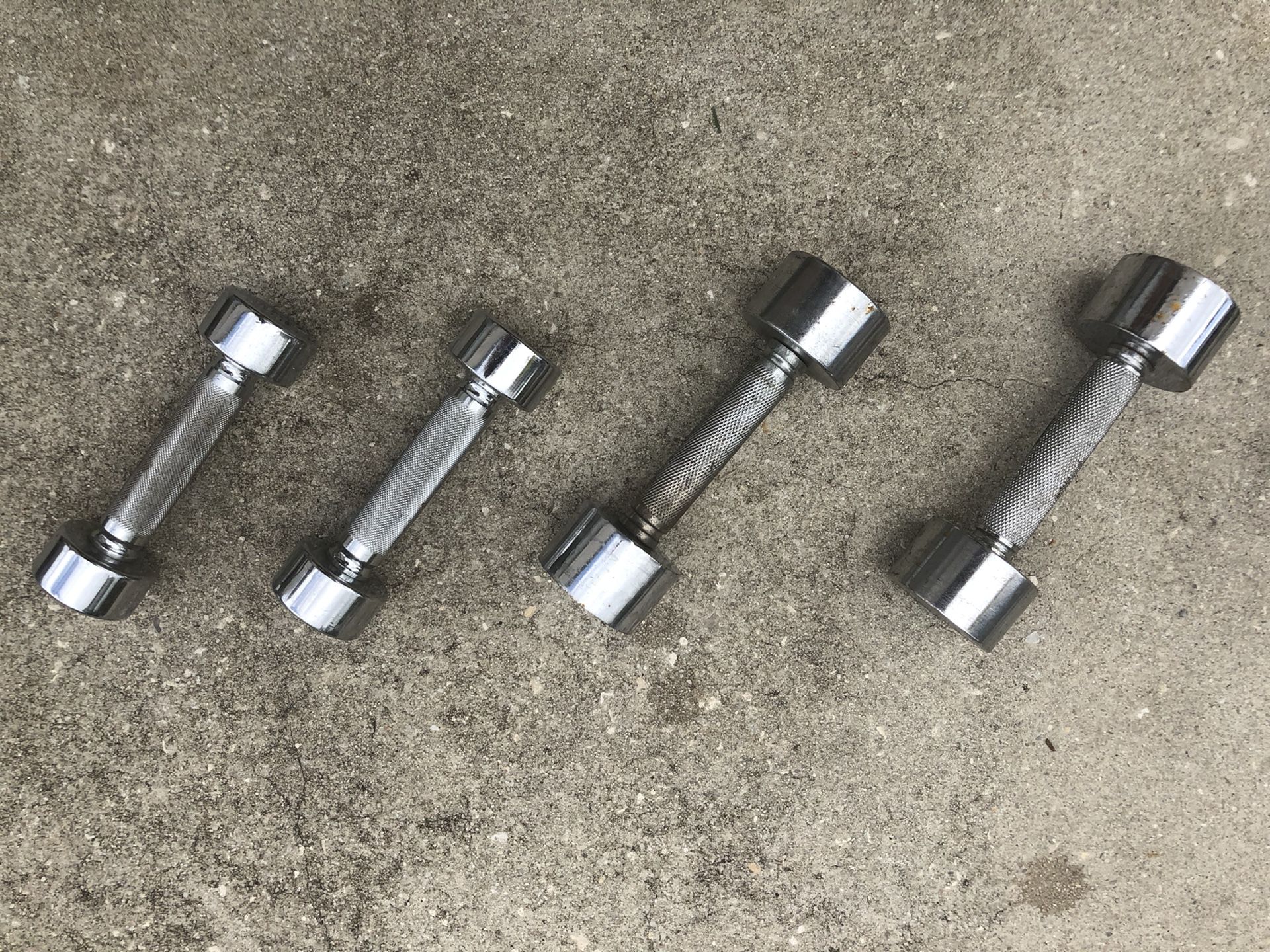 2 sets of dumbbells 5lbs and 3lbs