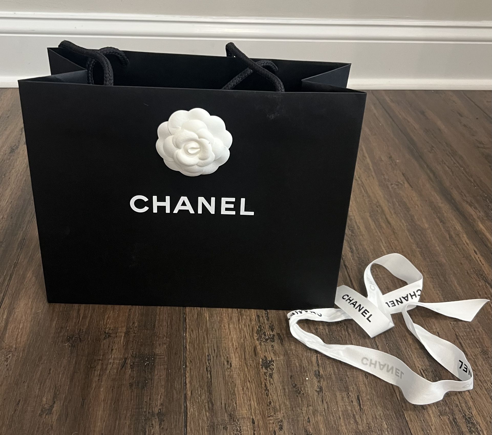 CHANEL Authentic Small Paper Gift/Shopping EMPTY Bag Black