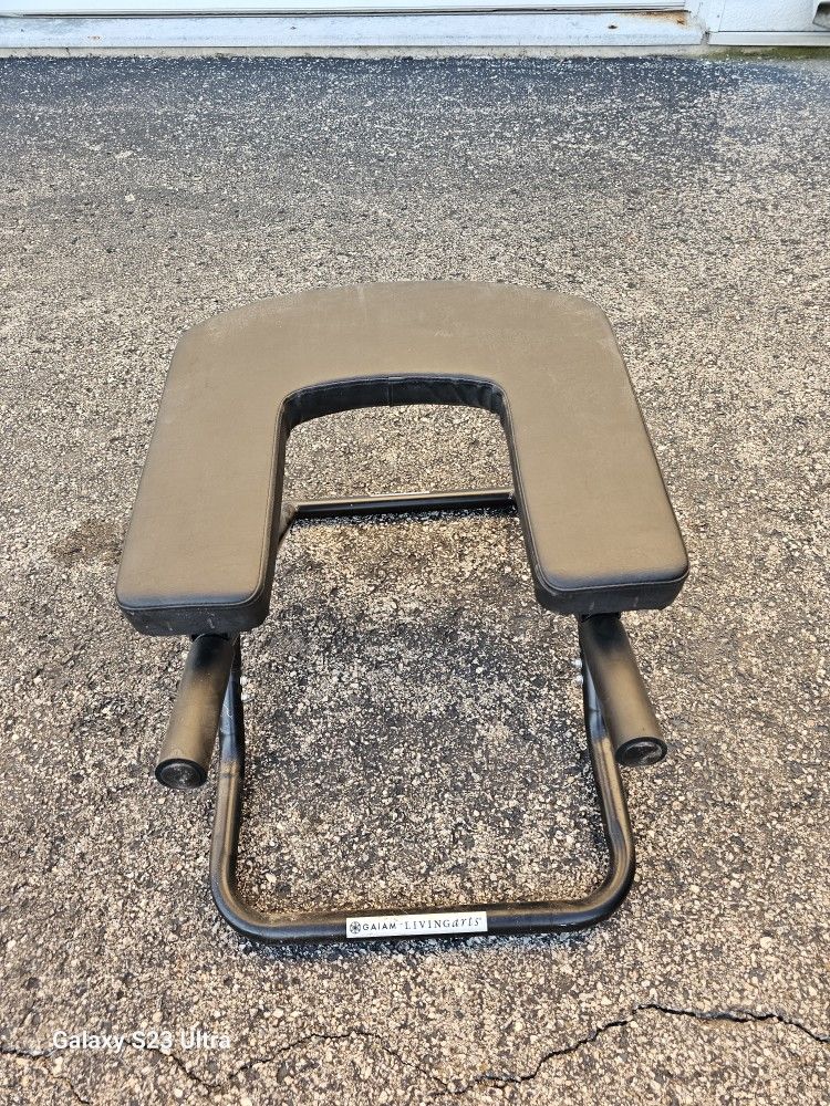 BODY RHYTHM Foldable Yoga Headstand Bench, Yoga Inversion Chair, Headstand Trainer for Re...