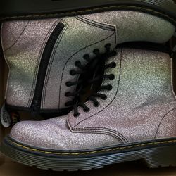 Dr. Martens Size 2 Girls Brand New!