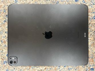 Apple iPad Pro 13-inch M4 (2024) — 256GB — Space Black — Wi-Fi + Cellular 5G — AT&T