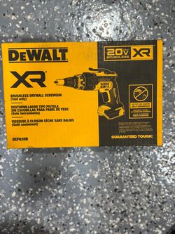 New dewalt xr screw drywalt tool only (dcf630b) firm price