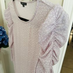 Quarters sleeve shirt