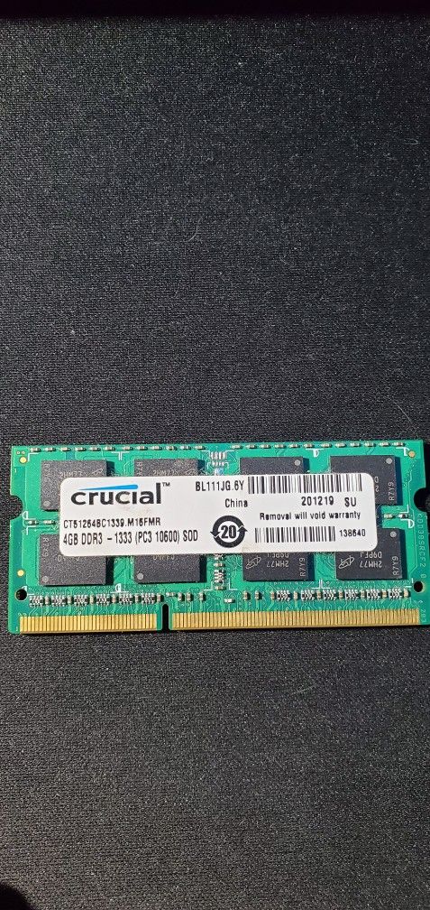Crucial 4GB PC3-10600 DDR3-1333MHz non-ECC Unbuffered CL9 204-Pin SoDimm Dual Rank Memory Module