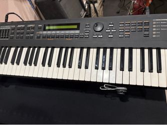 Roland xp30