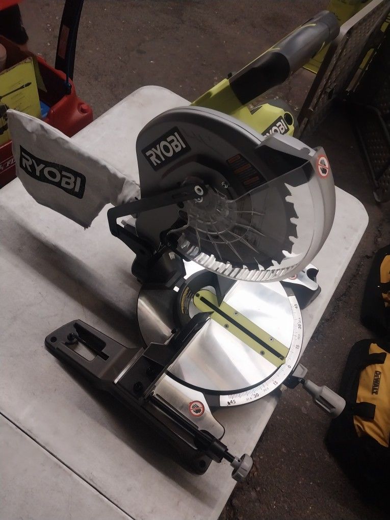 RYOBI MITER SAW 10"