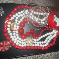 Red White And Blue Lot Of 14 $75 