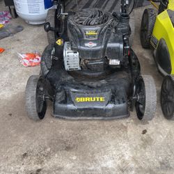Brute E500 Lawnmower for Sale in Crete IL OfferUp