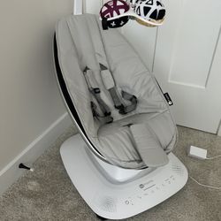 4 Moms MamaRoo