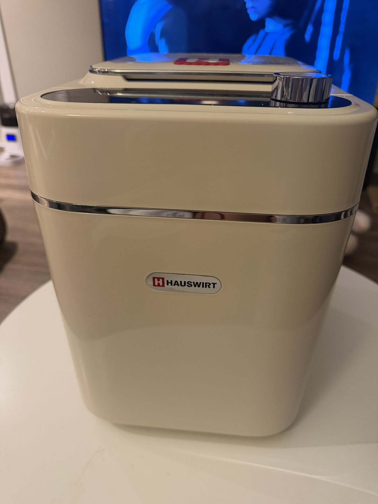 Hauswirt A5 Auto Bread Maker With 26 Menu Options