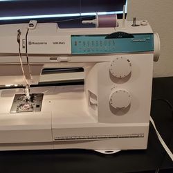 Sewing Machine Viking Emerald 118