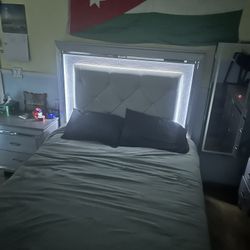 Elegant Bed Set (Have whole set)