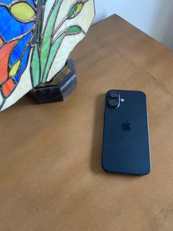 iPhone 16 Battery 100% original- Unlocked 128gb Black color