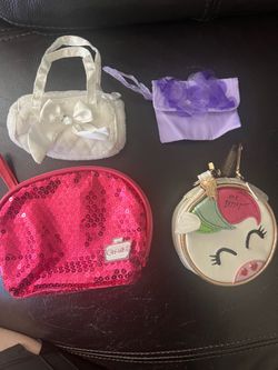 4 girls mini purses preowned, sequined caboodles , Betsey Johnson unicorn