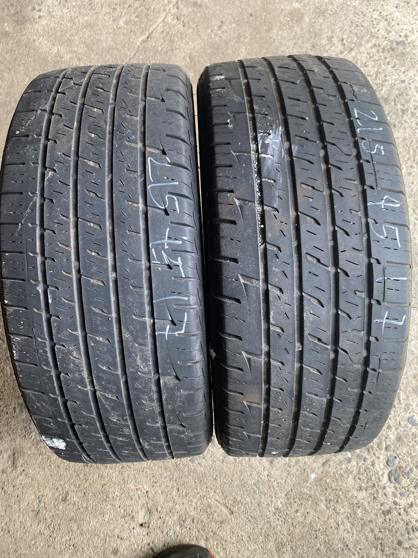 Pair Tires 215 45 17