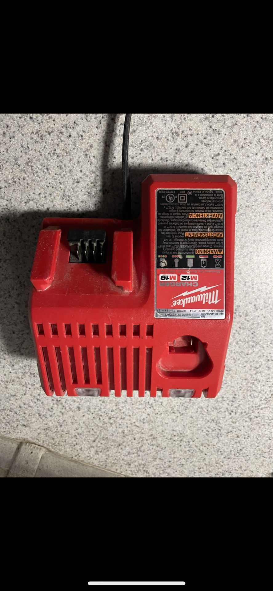 Milwaukee M12/m18 Charger 