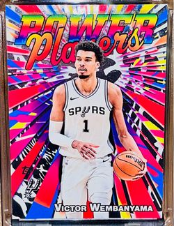 Victor Wembenyama power players holofoil card