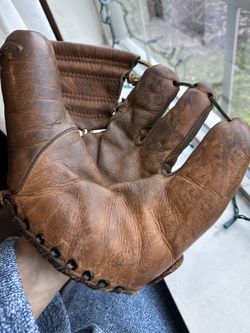 Vintage Bill Nicholson Dubow Pelican RHT