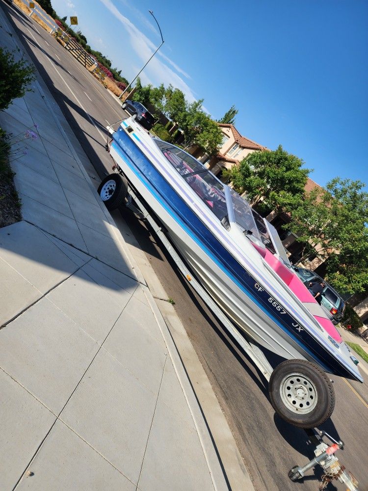 1989 BAYLINER CAPRI 2.3L $1200 OBO