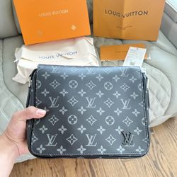 Louis Vuitton District PM Messenger - Monogram Eclipse