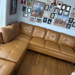 Free Sectional