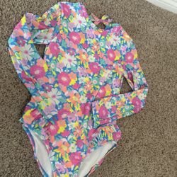 girl swimsuit