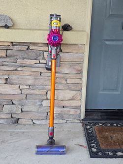 Dyson cordless vacuum