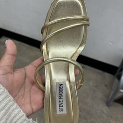 Steve Madden Golden Heels