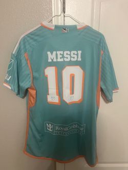New Messi jersey size 2x runs small