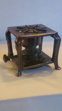 Vintage Die-Cast Miniature "Antique Kerosene Lamp" Pencil Sharpener