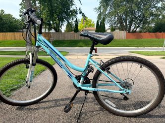 Pacific Mountain Sport 24” Bike 18-Speed Step-Through Front Suspension Blue