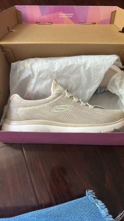 Woman sketcher shoes with memory foam size 9 1/2