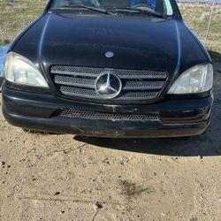 98-01 Mercedes Benz W163 ML320 ML430 ML500 Front Bumper 
