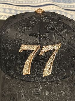 77 Barbas Hats