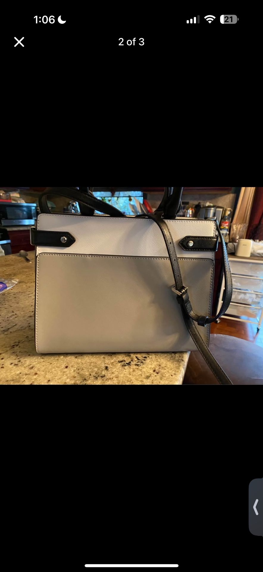 Kate Spades purse