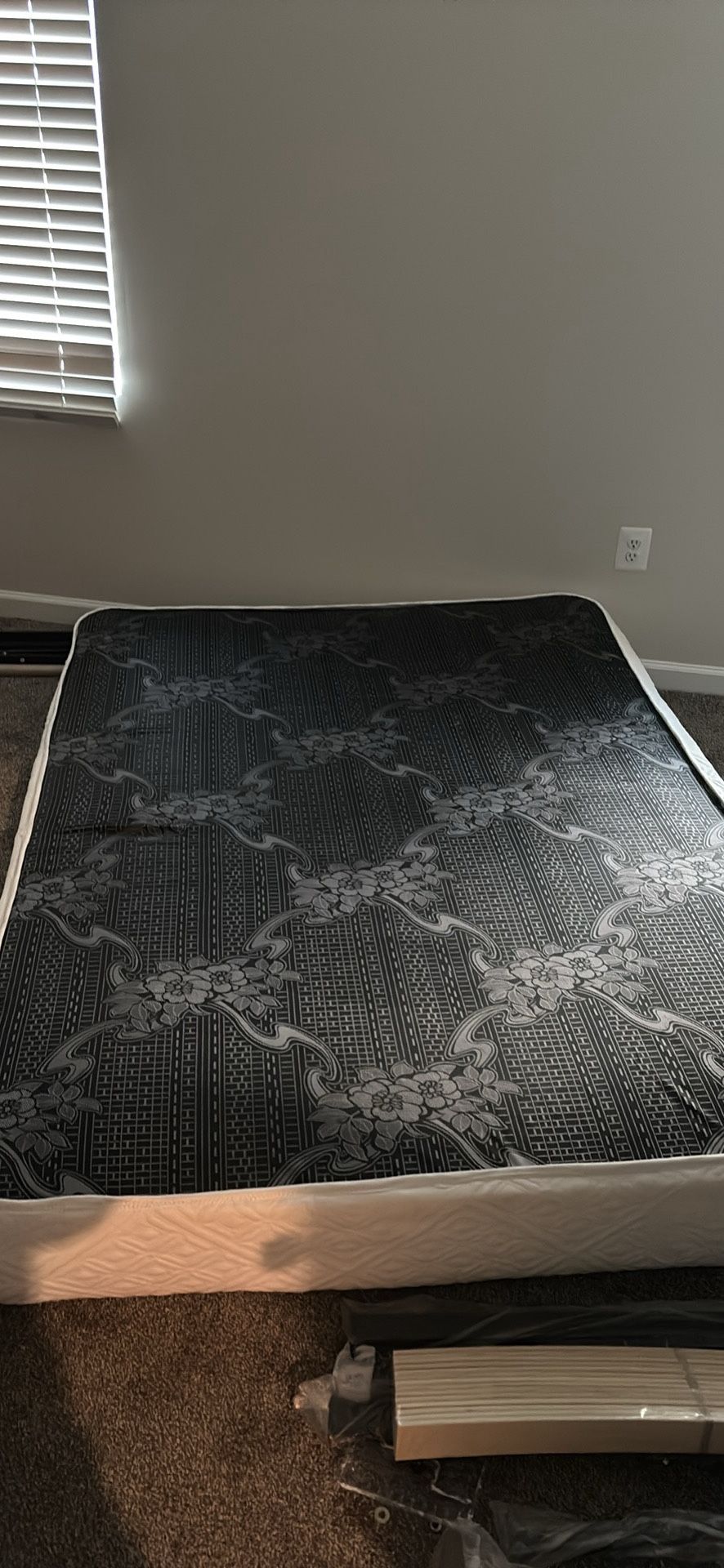 Queen Size Mattress MUST GO by 7/8