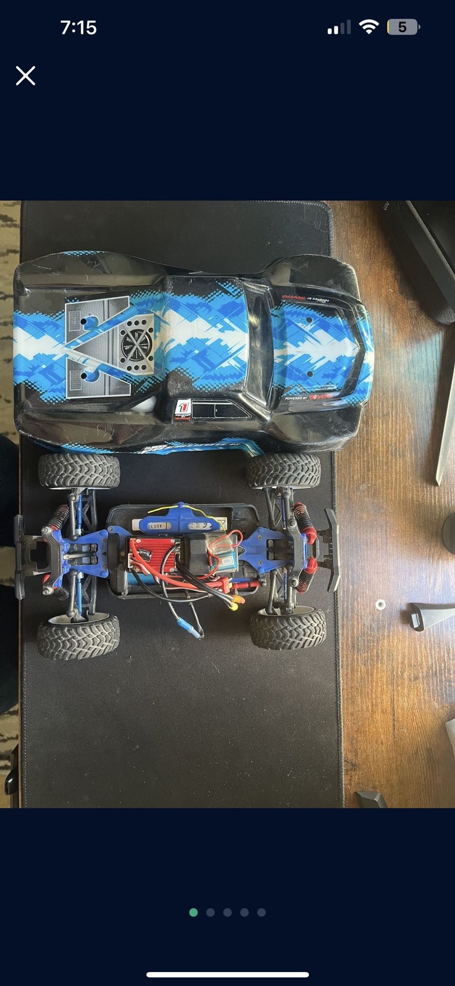 Traxxas prerunner rc car
