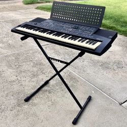 Preowned  Portable YAMAHA PSR-510 Battery Powered Electronic Synthesizer + Stand