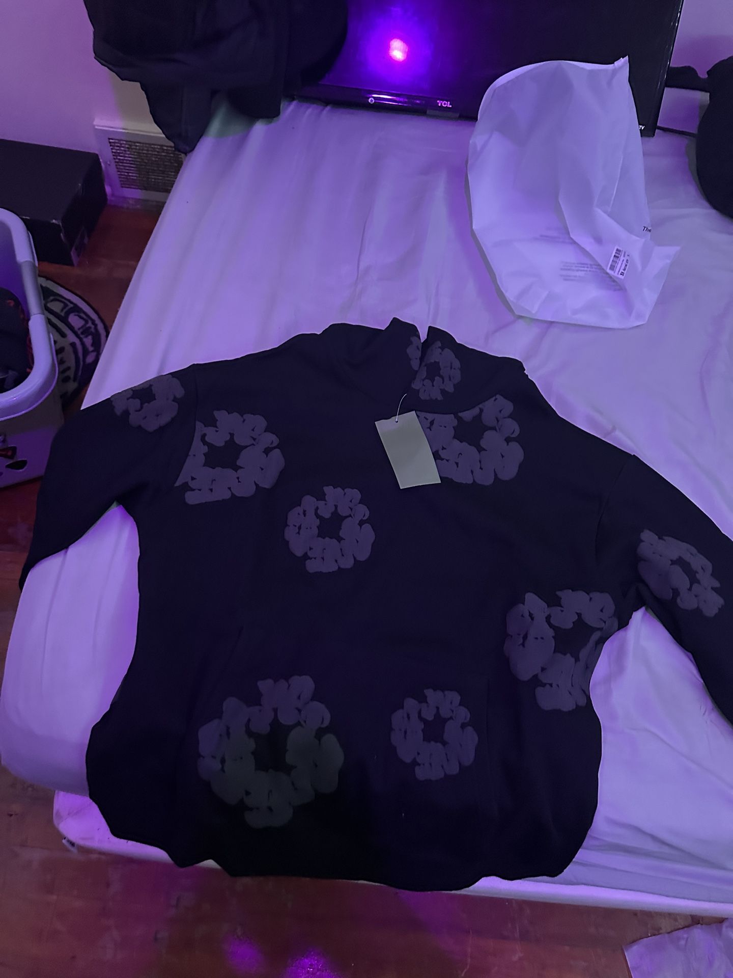 Denmi Tears Hoodie (all black)