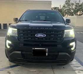 2016 Ford Explorer