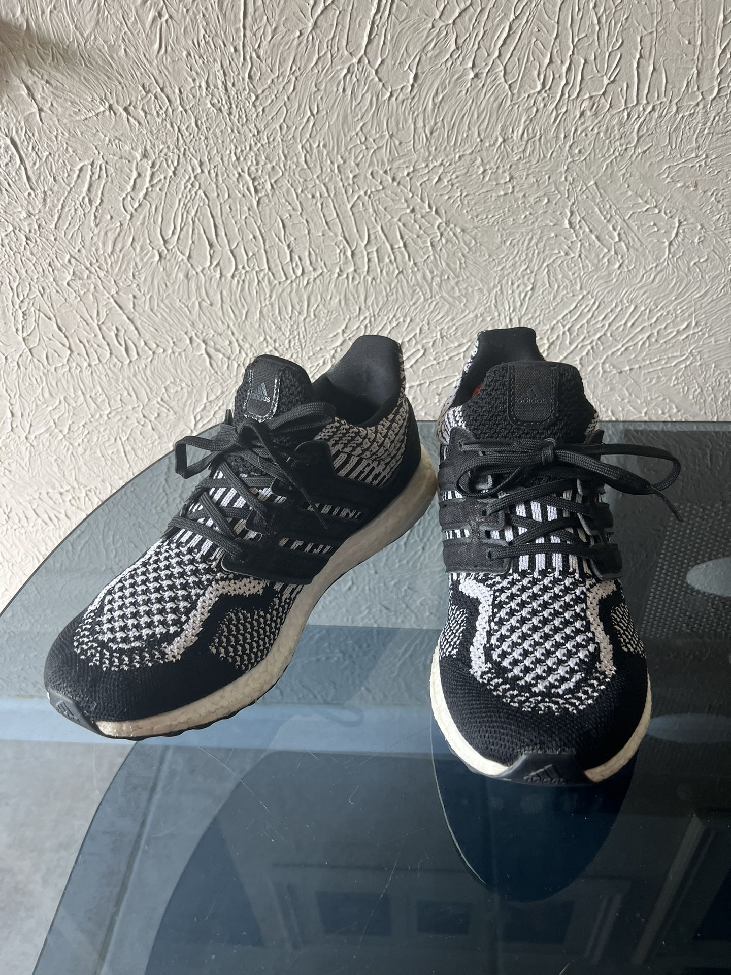 Adidas Ultra Boost 5.0 DNA Womens Size 8.5 Shoes