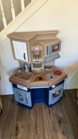 Little Tikes Kids Play Kitchen Set