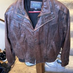 MENs WILSON LEATHER  L VINTAGE STYLE BOMBER JACKET. 