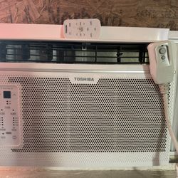 Toshiba RAC-WK0612CRRU AC Unit