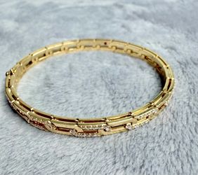 Roberto Coin Navarra 18k Yellow Gold Pave Diamond Slim Bangle Bracelet