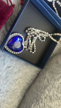 Titanic Heart Necklaces Set