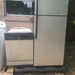 refrigerator, dishwasher, microwave 
